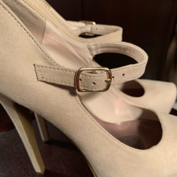 JustFab Payson Beige High Heels 👠. Size 6.5 - Picture 12 of 16